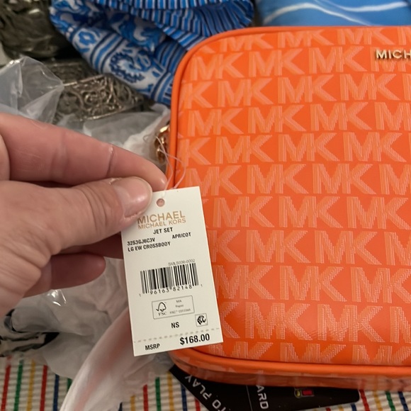 Michael Kors Large Jet Set Large Orange Crossbody NWT - Picture 5 of 5